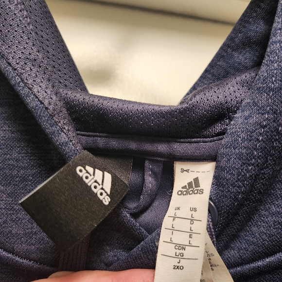 Adidas sweatshirt - Picture 3 of 4